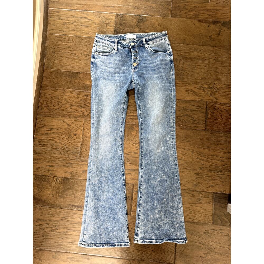 Petra‎ 153 Flare Jeans - Button Fly, Stylish and Trendy